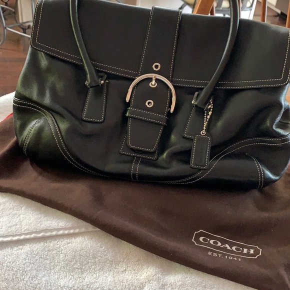 Coach Handbags - Vintage Coach Soho hamptonBlack leather bag with shoulder straps, & dust bag